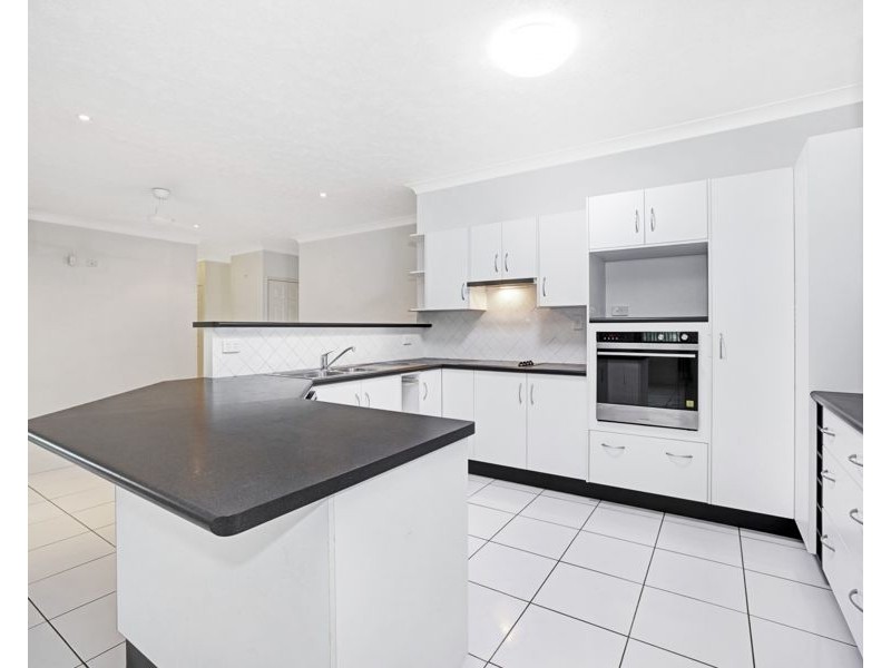 7 Calliandra Court, Mount Louisa QLD 4814