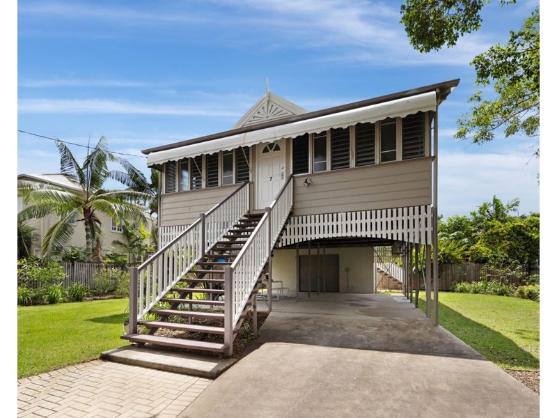 7 Estate Street, West End QLD 4810