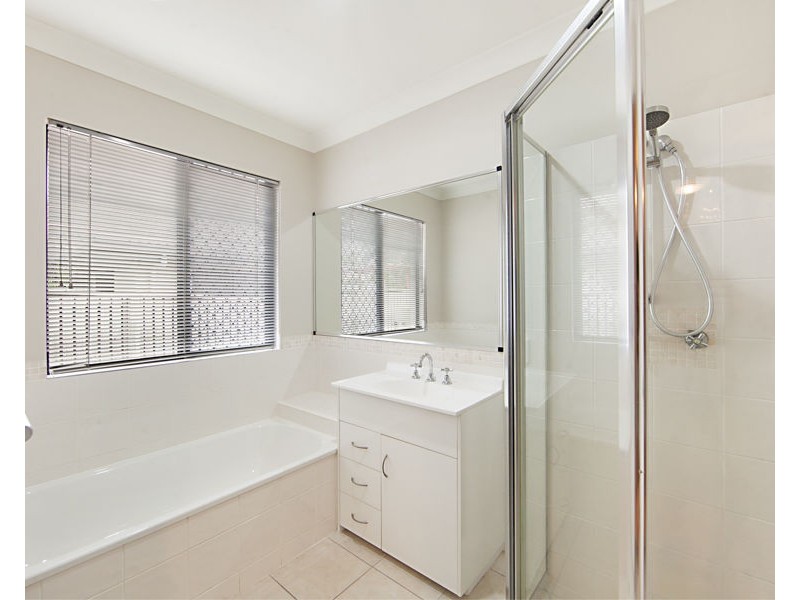 38 Dungurra Place, Bushland Beach QLD 4818