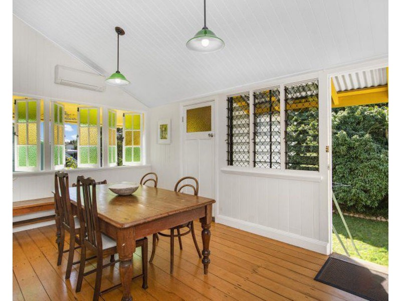 61 Tenth Avenue, Railway Estate QLD 4810