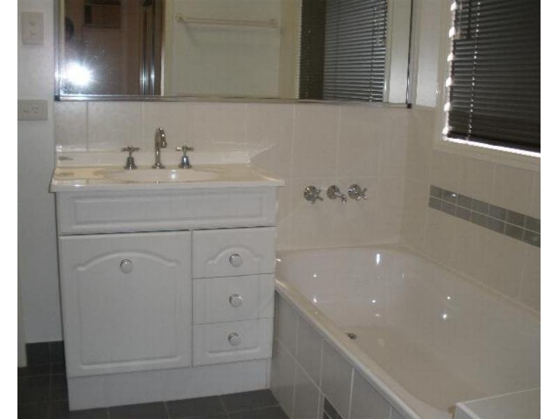 8 Silver Leaf Court, Douglas QLD 4814