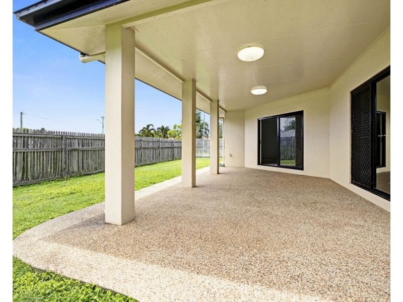 15 Moor Court, Kelso QLD 4815