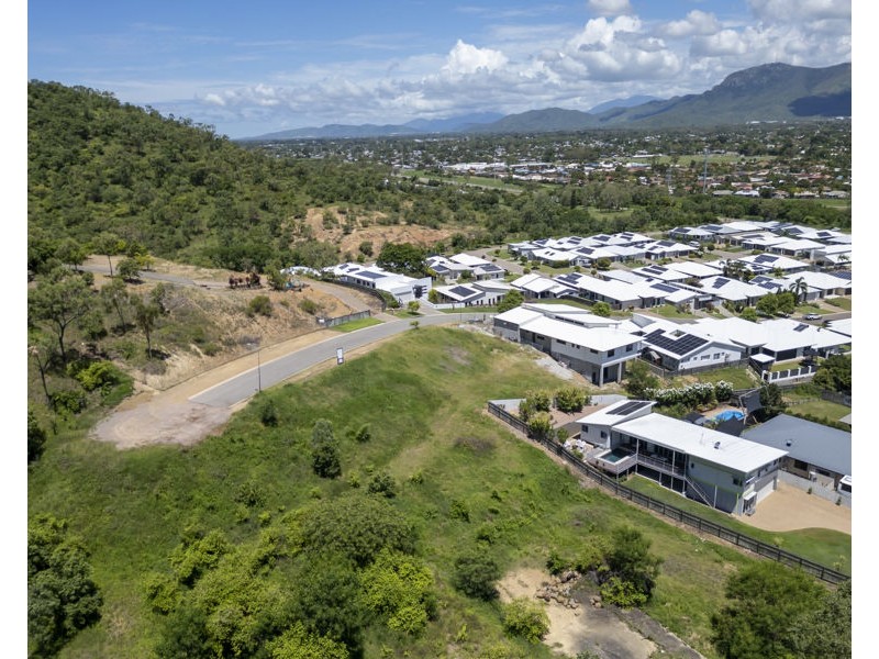 9 Zoe Court, Mount Louisa QLD 4814