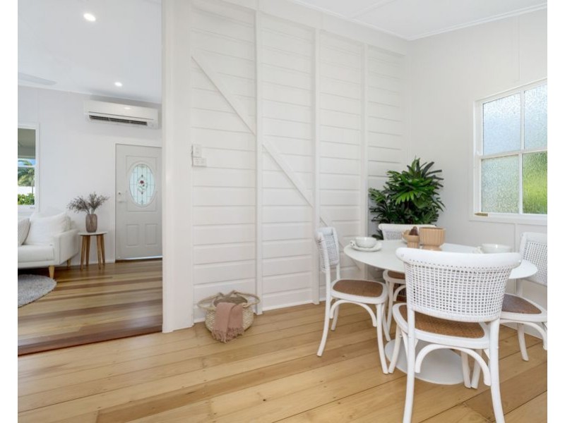 18 Shaw Street, West End QLD 4810