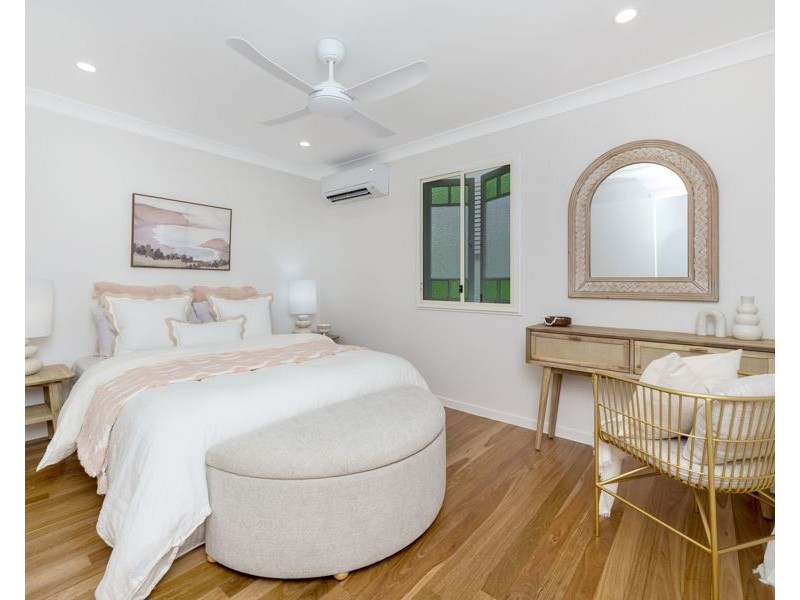 18 Shaw Street, West End QLD 4810