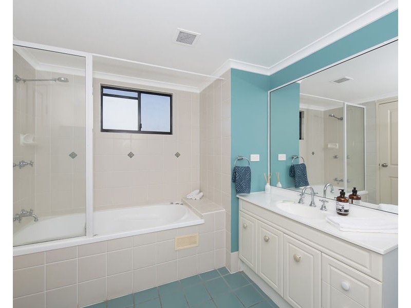 25/59-60 The Strand, North Ward QLD 4810