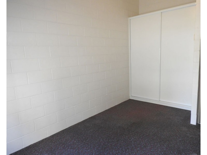 4/398 Walker Street, Townsville City QLD 4810