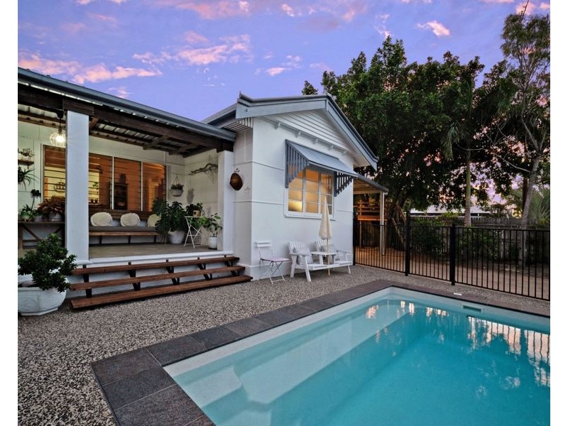 1/8 Gladstone Street, Pimlico QLD 4812