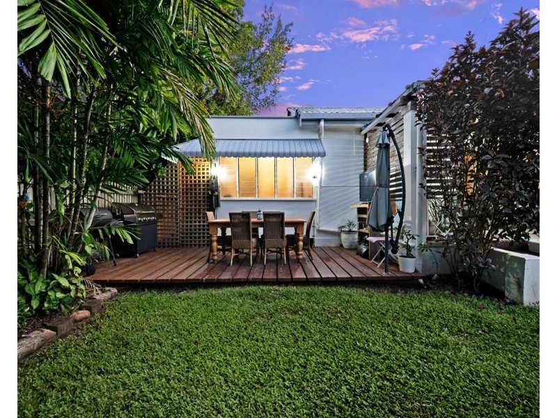 1/8 Gladstone Street, Pimlico QLD 4812