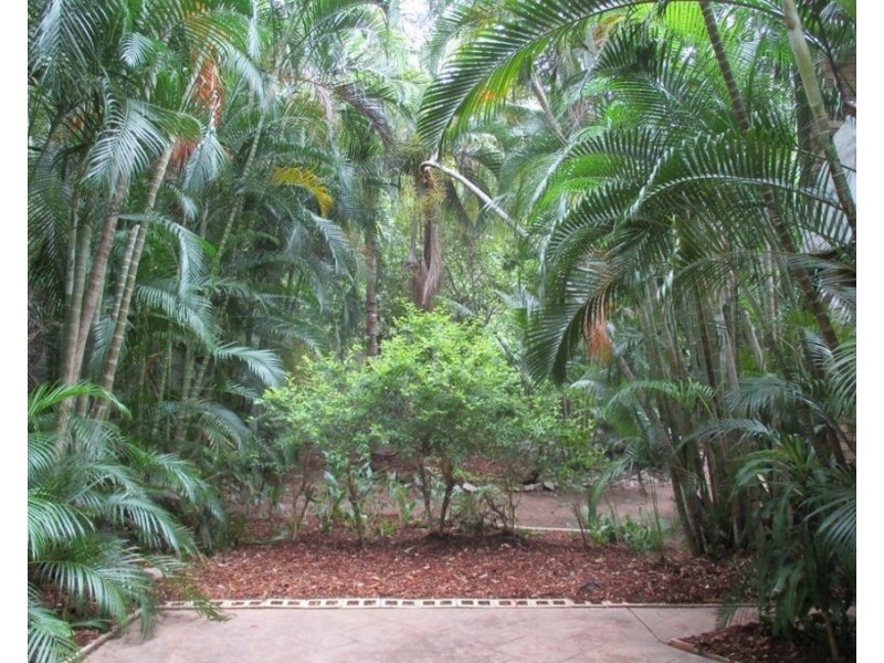 15/106-120 Mandalay Avenue, Nelly Bay QLD 4819