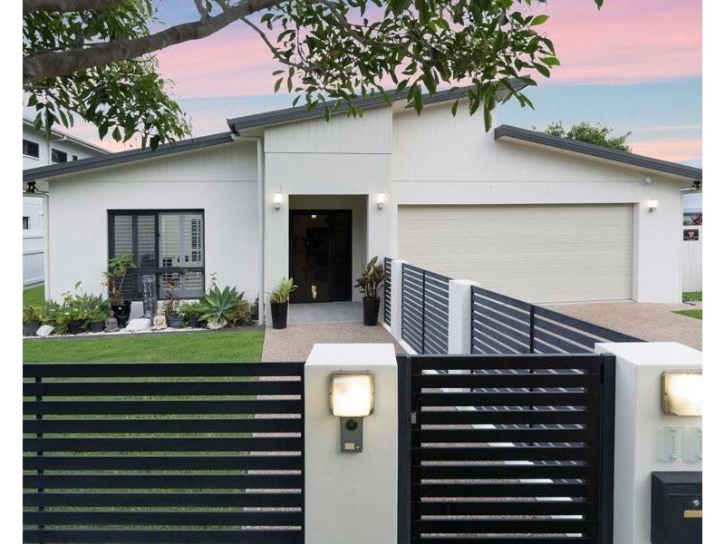 11 Riverbrook Terrace, Idalia QLD 4811