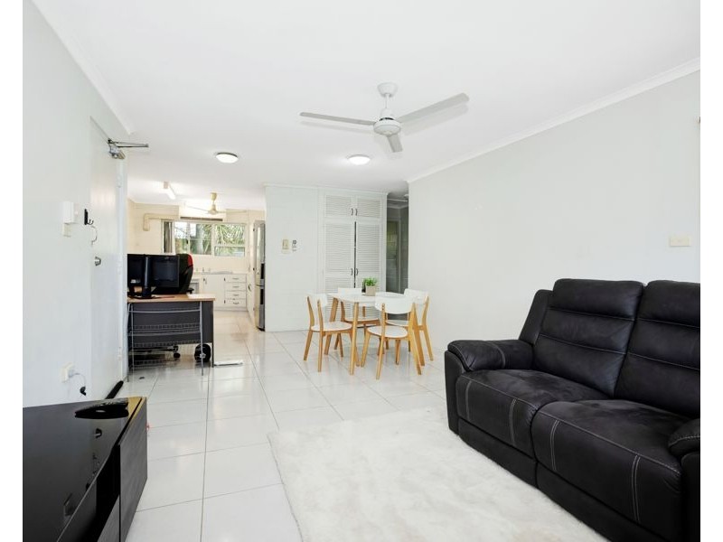3/8 Piccadilly Street, Hyde Park QLD 4812