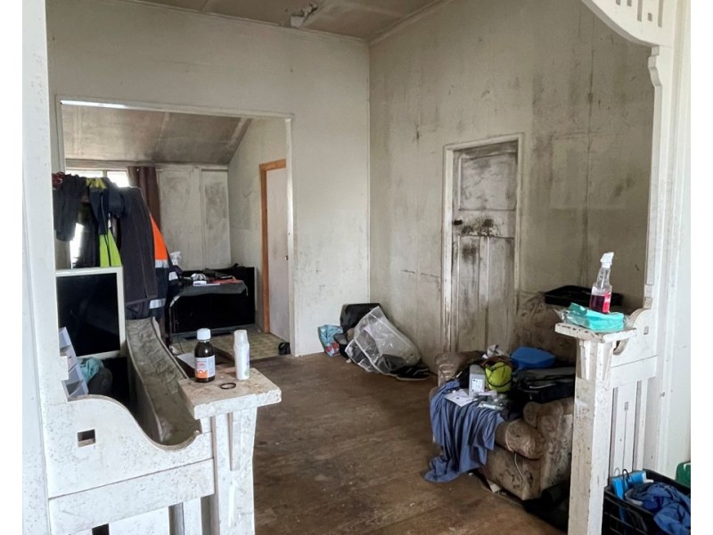 5 Richmond Street, Hermit Park QLD 4812