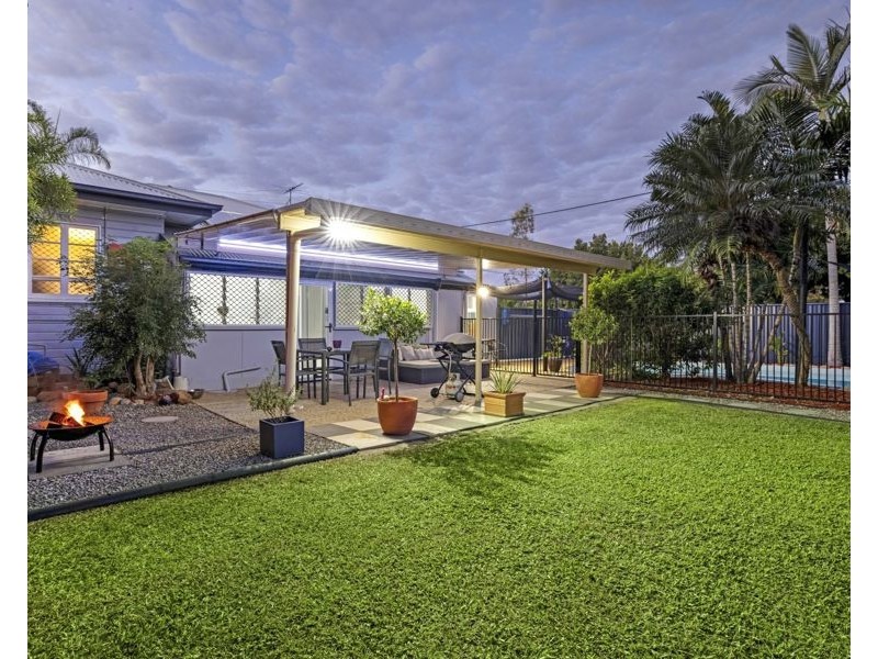 10 Gladstone Street, Pimlico QLD 4812