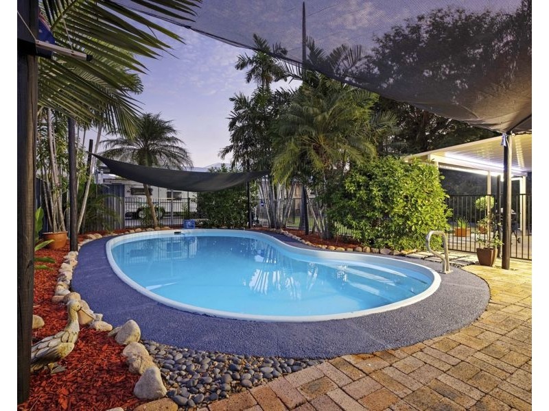 10 Gladstone Street, Pimlico QLD 4812