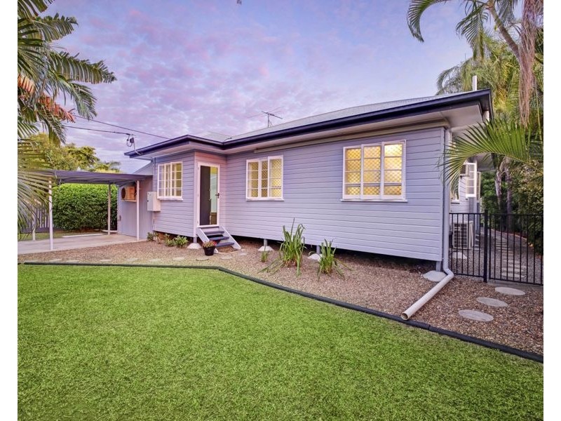 10 Gladstone Street, Pimlico QLD 4812