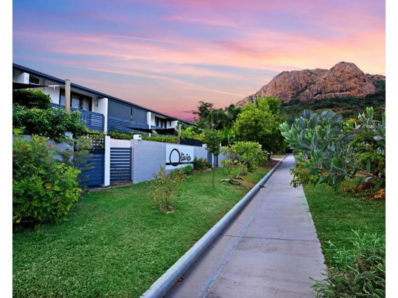 2/17 Kennedy Street, North Ward QLD 4810