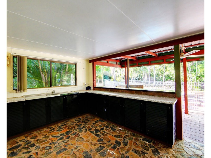 2 Feetham Court, Belgian Gardens QLD 4810