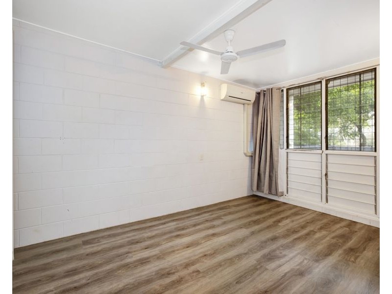 2/165 Harold Street, West End QLD 4810