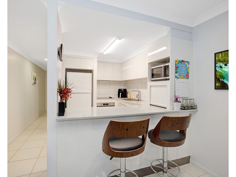 2/62-64 Bowen Road, Rosslea QLD 4812
