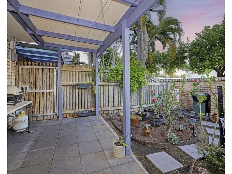2/62-64 Bowen Road, Rosslea QLD 4812