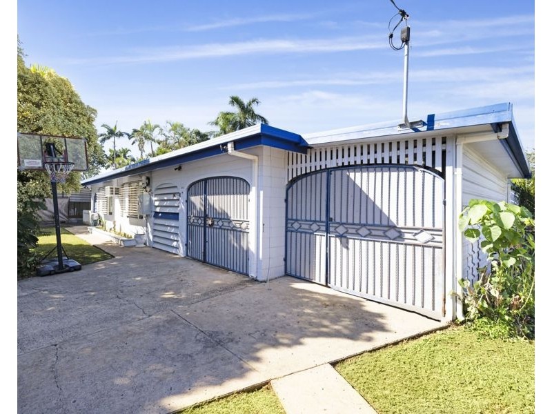 23 Ryrie Crescent, Rasmussen QLD 4815