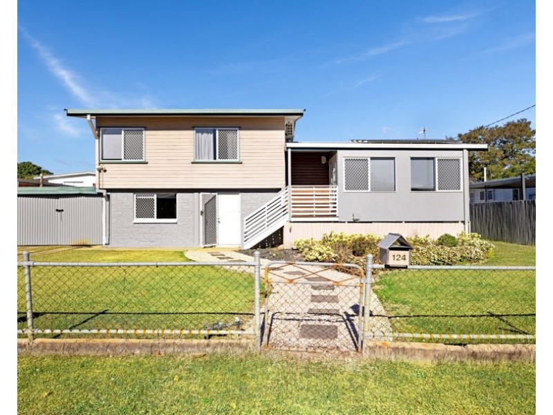 124 Albert Street, Cranbrook QLD 4814