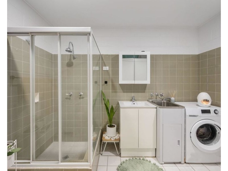 4/6 Burke Street, North Ward QLD 4810