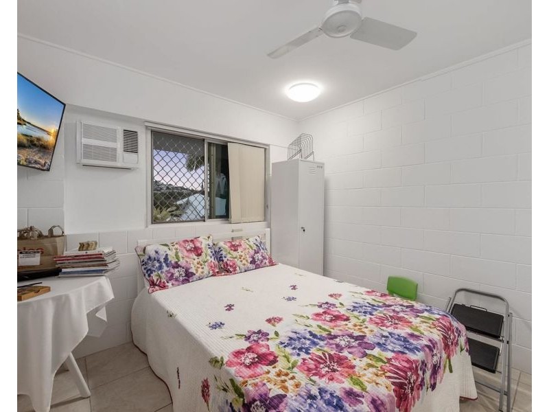 4/6 Burke Street, North Ward QLD 4810