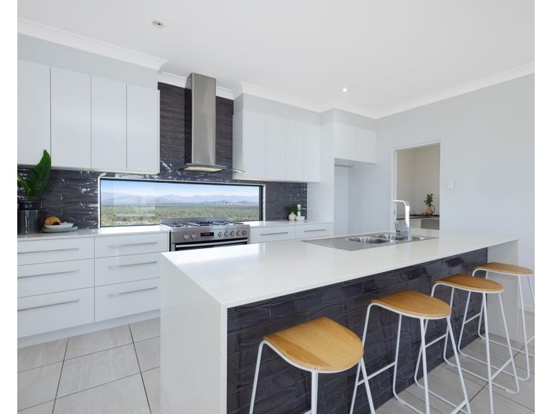 85 Goicoechea Drive, Bushland Beach QLD 4818