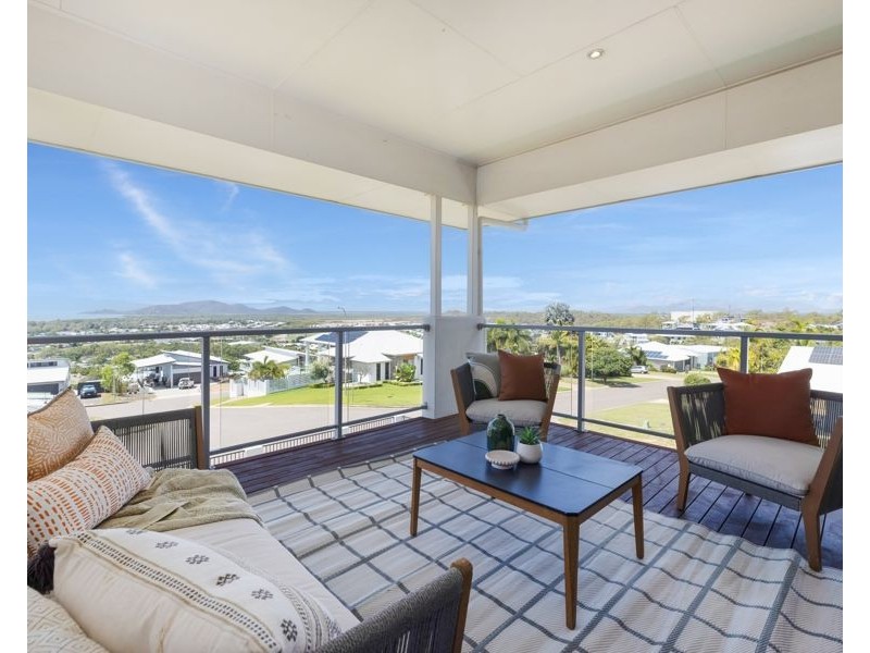 85 Goicoechea Drive, Bushland Beach QLD 4818