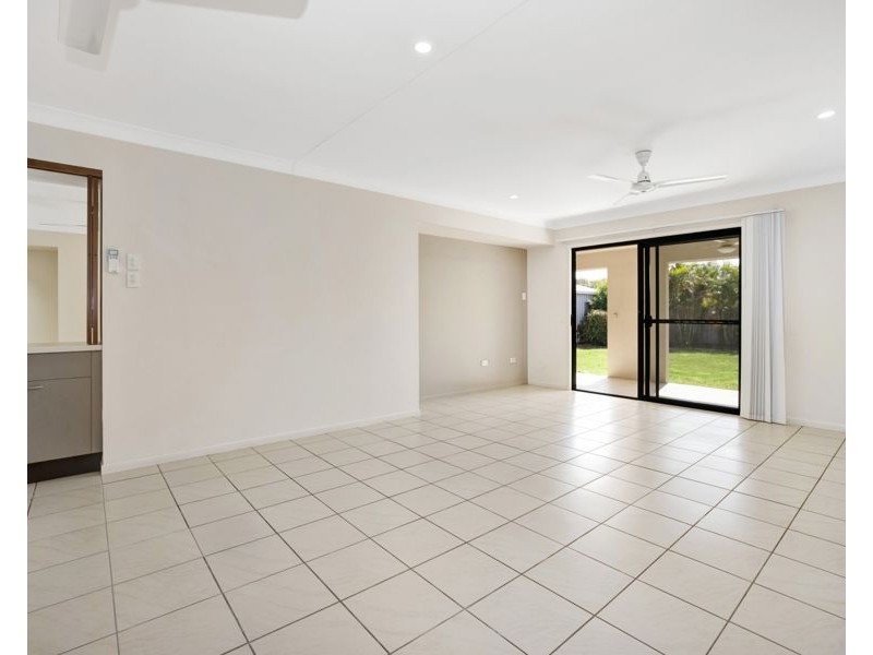 21 Chichester Avenue, Kirwan QLD 4817