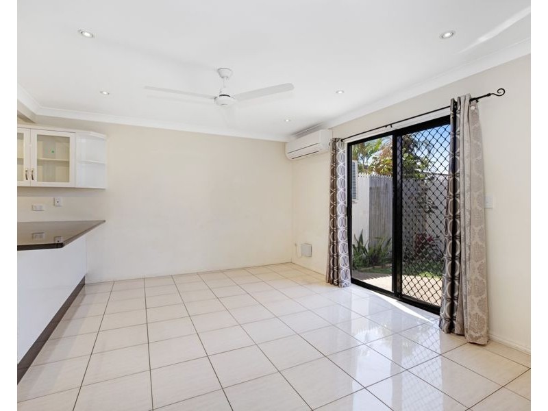 4/21 Warburton Street, North Ward QLD 4810