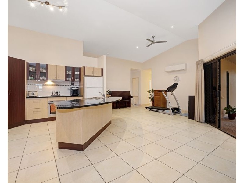 15 Calliandra Court, Mount Louisa QLD 4814