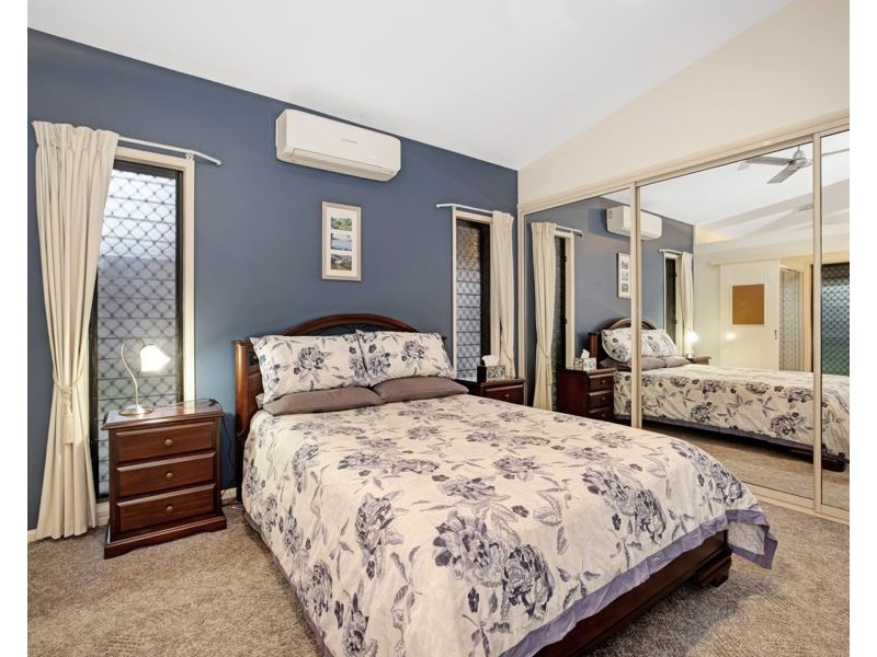 15 Calliandra Court, Mount Louisa QLD 4814