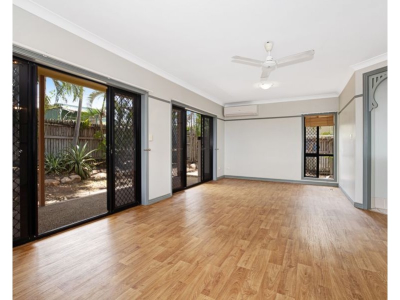 4 Boston Crescent, Douglas QLD 4814