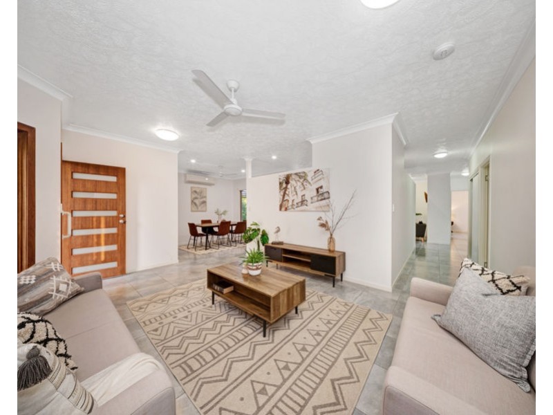 15 Lakeshore Circuit, Idalia QLD 4811