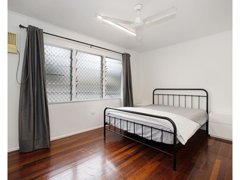 4/8 Price Street, Belgian Gardens QLD 4810