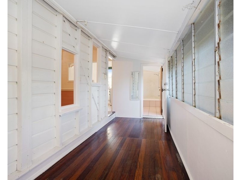 17 Bishop Street, Belgian Gardens QLD 4810