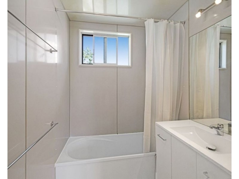 328 Charles Street, Kirwan QLD 4817