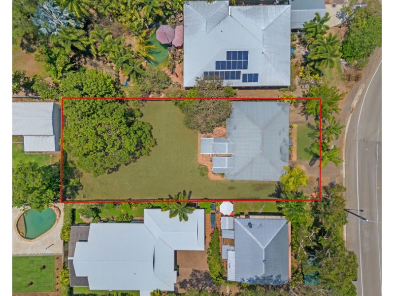 11 Harold Street, West End QLD 4810