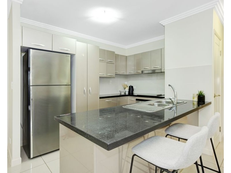 38/319 Angus Smith Drive, Douglas QLD 4814