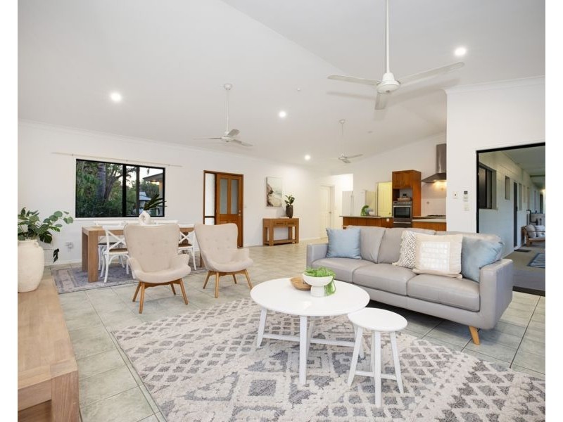 6 Bylong Court, Mount Louisa QLD 4814