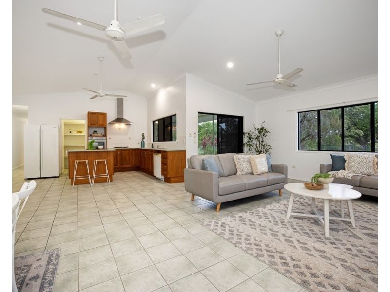 6 Bylong Court, Mount Louisa QLD 4814