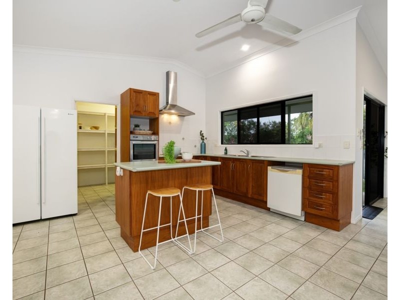 6 Bylong Court, Mount Louisa QLD 4814