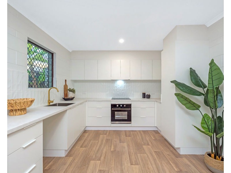 6 Meyer Court, Kirwan QLD 4817