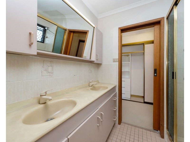 5 Simon Court, Cranbrook QLD 4814