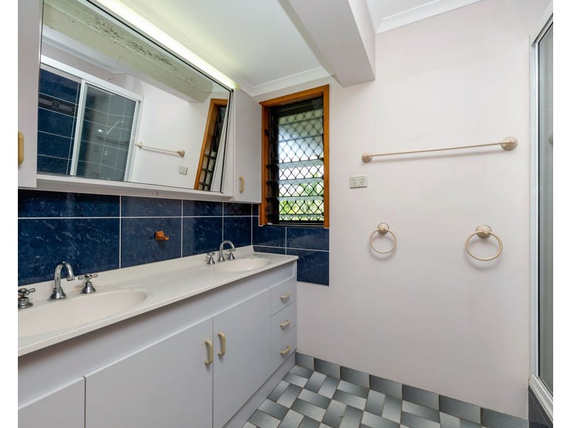 5 Simon Court, Cranbrook QLD 4814