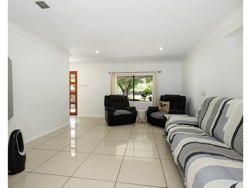 16 Kayleen Court, Burdell QLD 4818