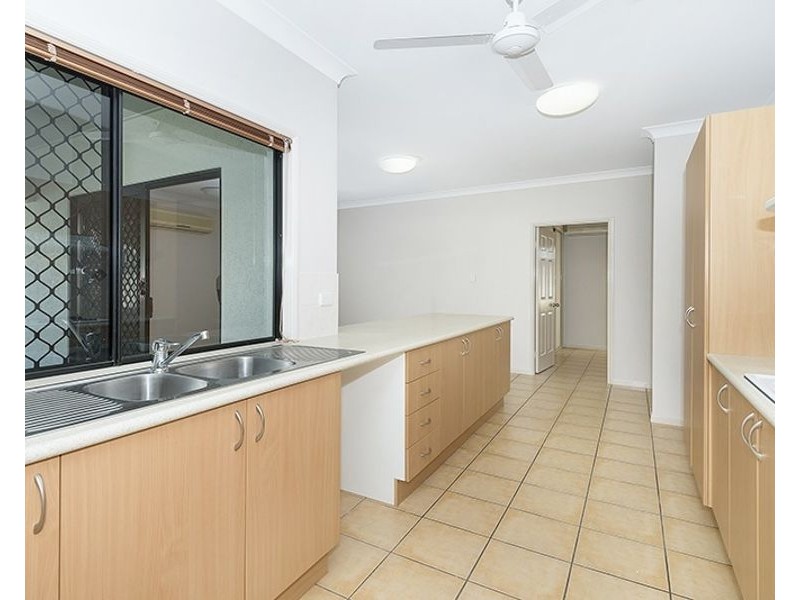 42 Riverbend Drive, Douglas QLD 4814